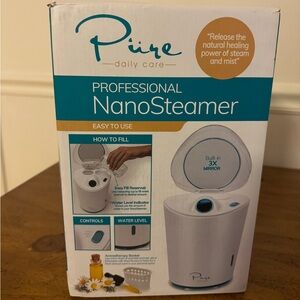 Pure Daily Care Professional NanoSteamer w/ 3x mirror